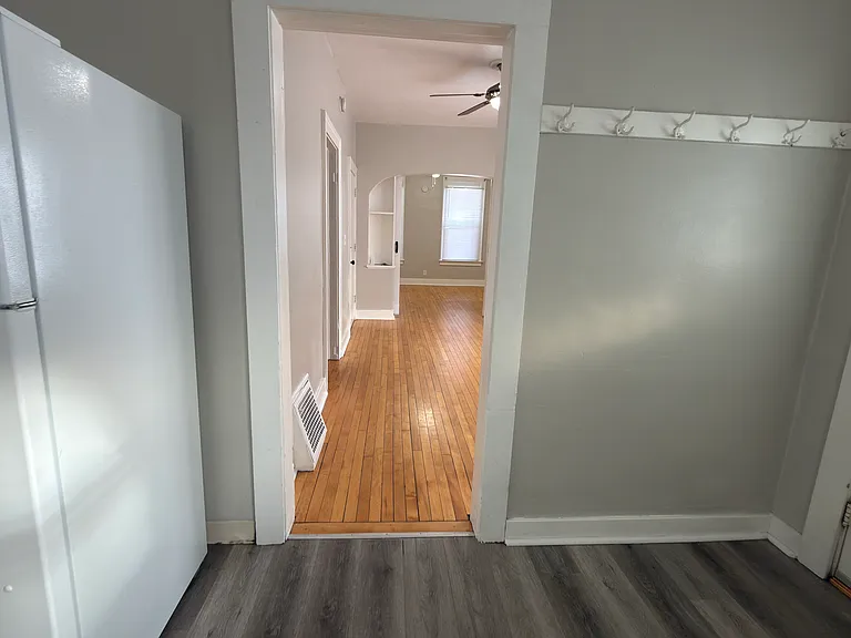 657 Bedford St — Photo 20