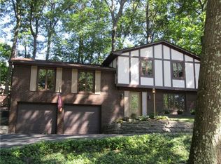 3020 Ben Venue Dr, Greensburg, PA 15601