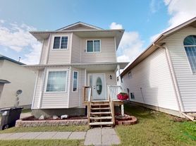 134 Hood St, Hinton, AB