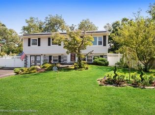 20 Bailey Ave, Toms River, NJ