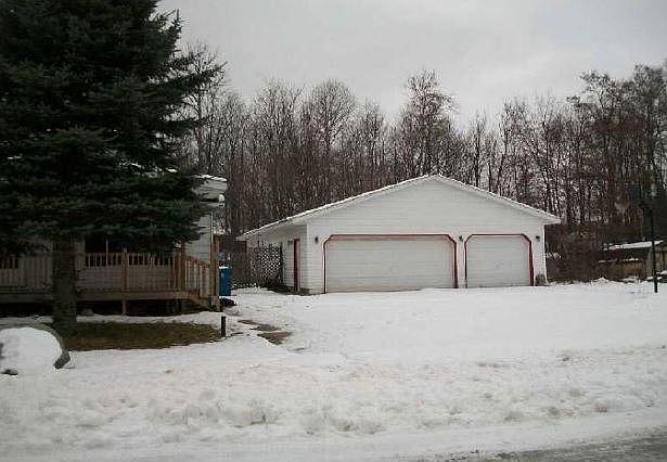 2nd image of 905 Collingwood St