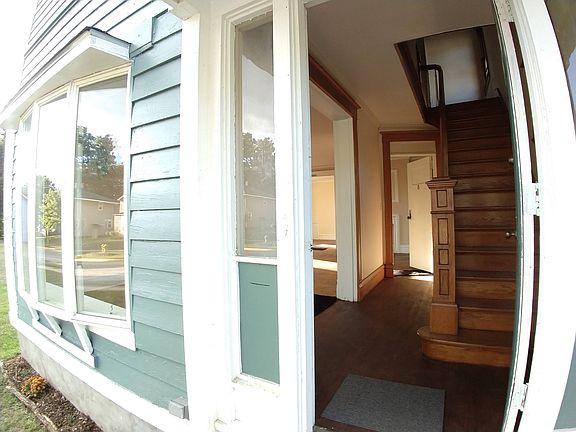2nd image of 626 W Marion St