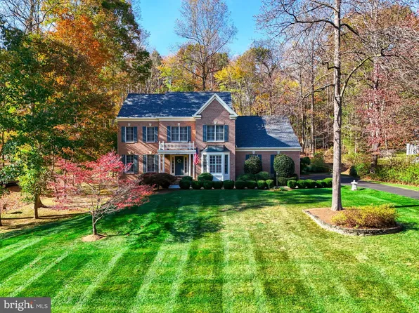 3030 Somerset Dr, Jeffersonton, VA 22724