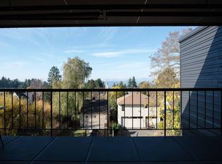 7113 California Ave SW UNIT 302, Seattle, WA 98136