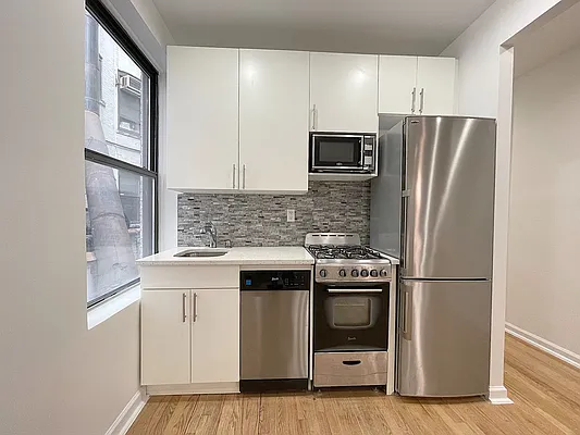 Rented by Compass | media 3