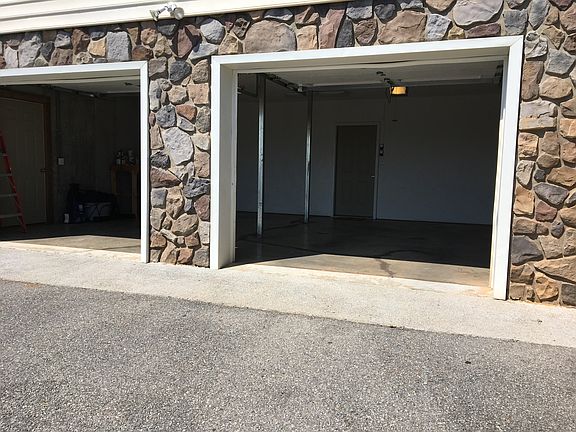 Garage, basement entry