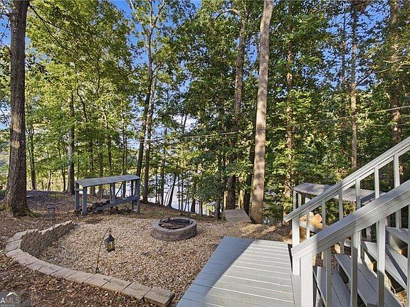 2nd image of 8010 Hickory Ct