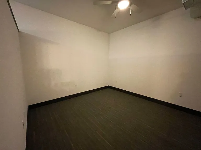 Atrium on Broad Apartments — Photo 19