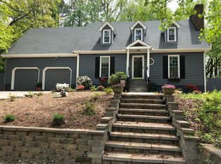 102 Beechtree Ct, Apex, NC 27523