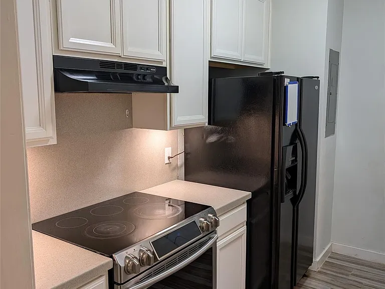 2529 Rio Grande St #6 — Photo 6