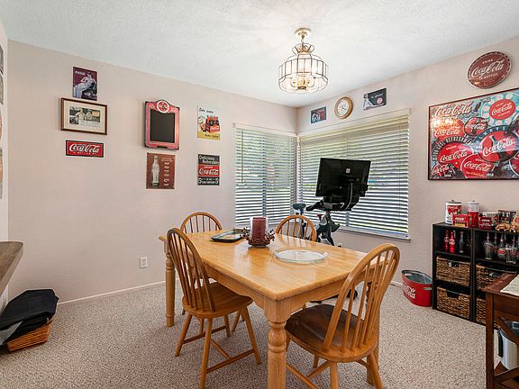 3rd image of 2889 Canna St
