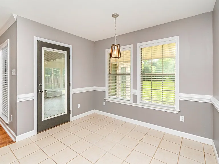 7130 Haleys Way — Photo 12