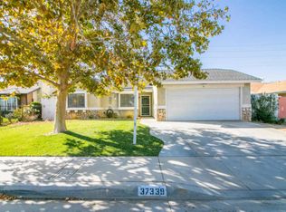 37339 Cambridge Ln, Palmdale, CA 93550