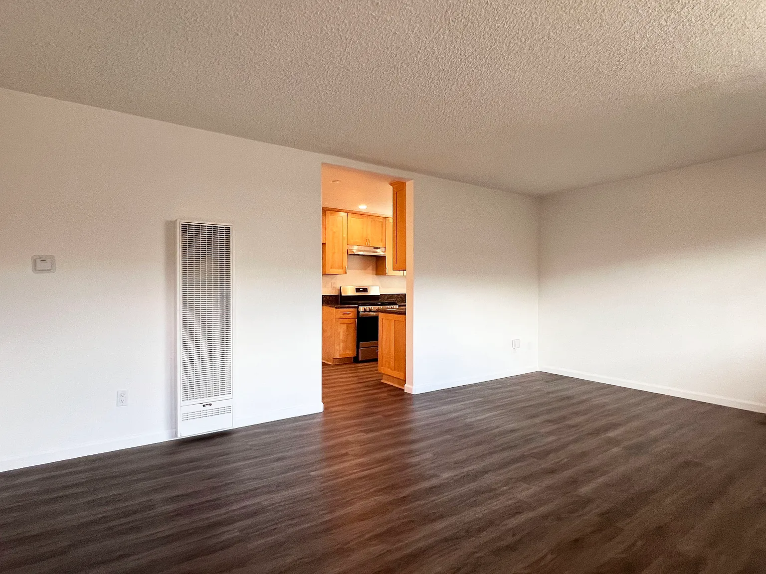 2 bed, $2,400 — Photo 4