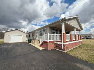 415 James Rd, Elwood, IL 60421