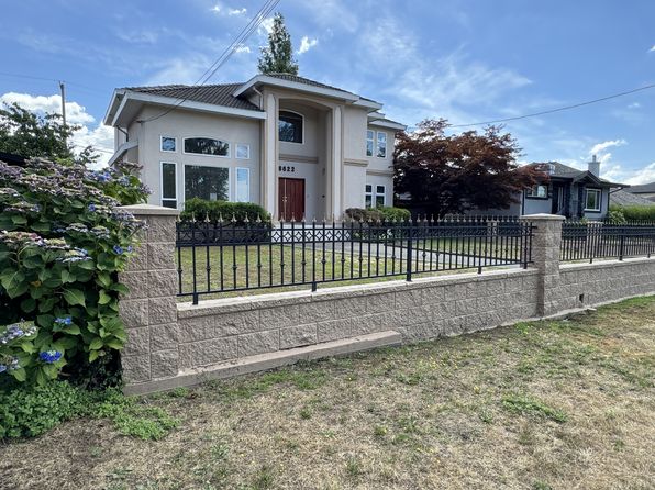4 bedroom rental in Burnaby — photo 2