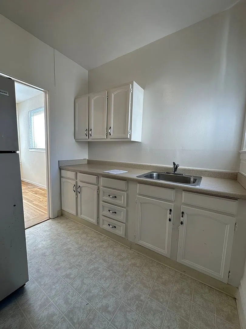 PAST - 3955 17th Street (344r) - EOM - 9/30/26 — Photo 4