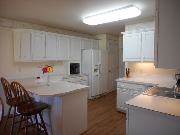 2nd image of 4065 Creekwood Cir