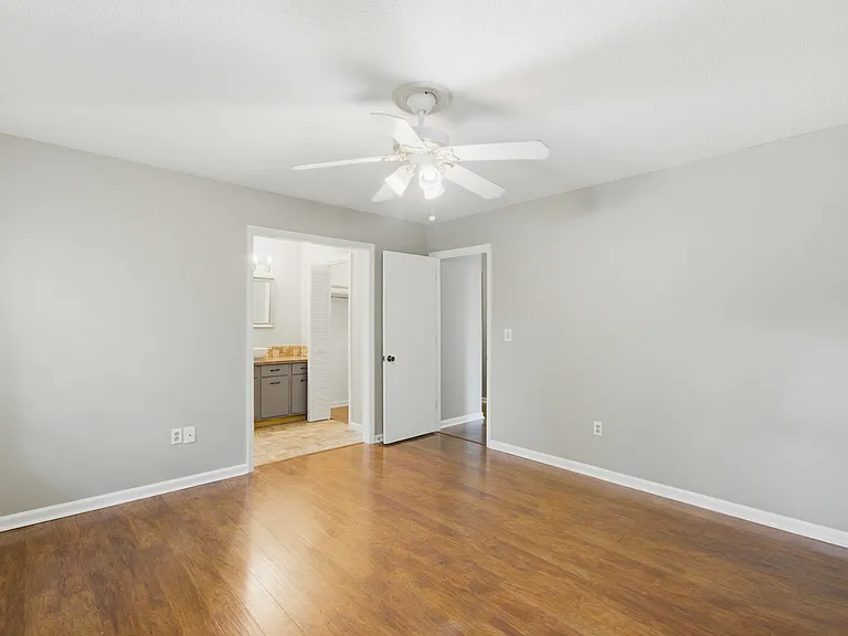 2067 Dogwood Rd — Photo 23