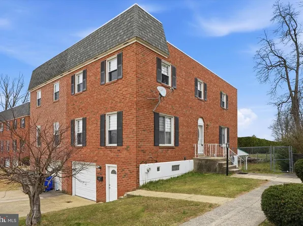 190 Larkspur St, Philadelphia, PA 19116