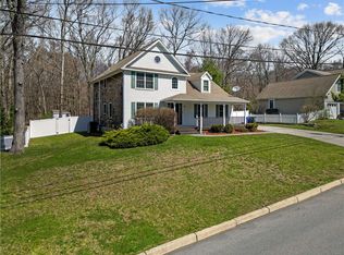 18 Doire Rd, Cumberland, RI 02864