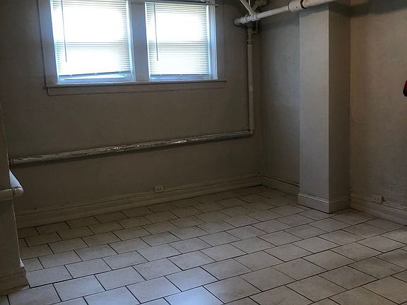5th image of 10707 Detroit Ave #9