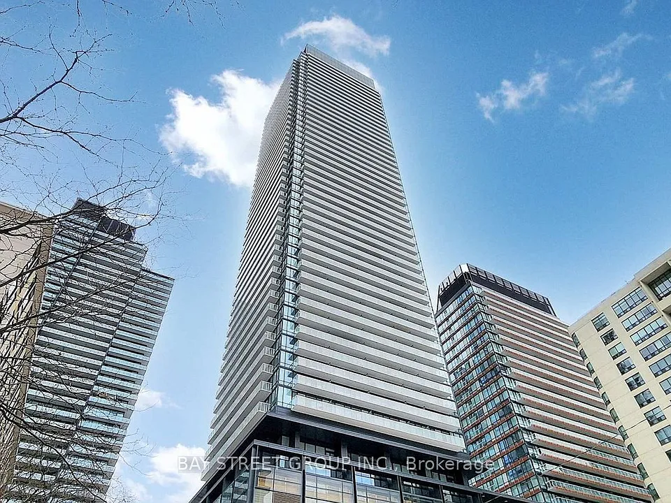501 Yonge St #2311