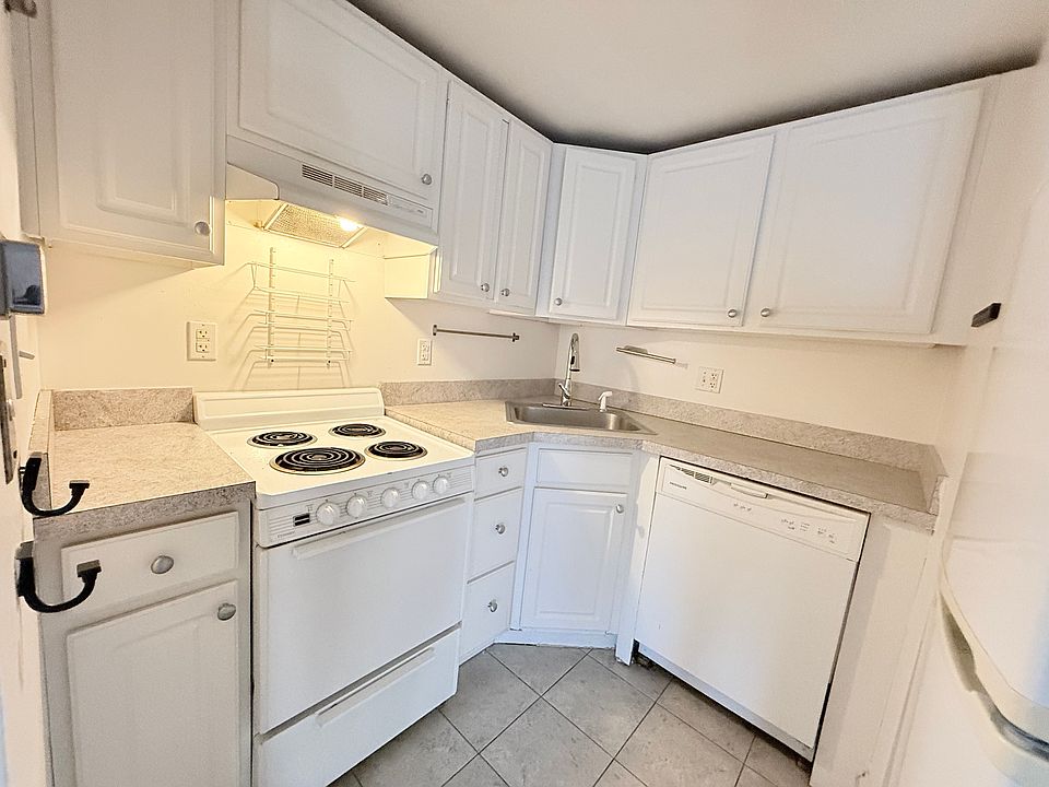 1st image of 278 Harvard St APT 9