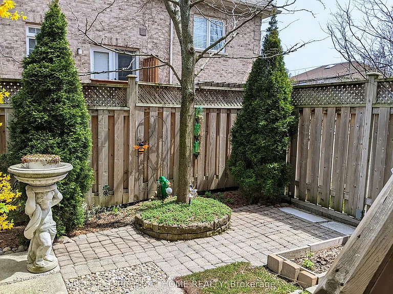 3 Hayes Ln — Photo 12