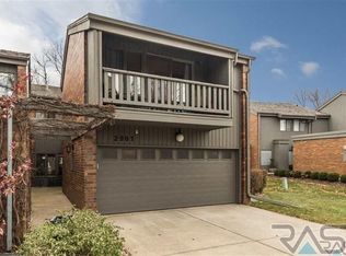 2901 S Ridgeview Way, Sioux Falls, SD 57105