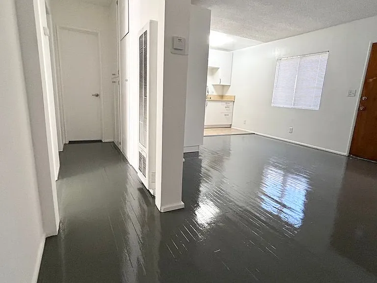 1236 Leighton Ave — Photo 8
