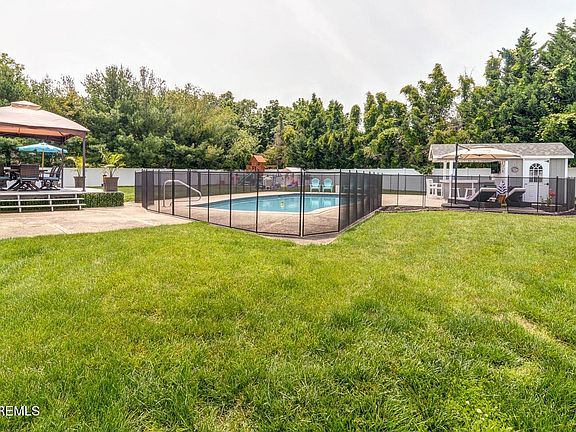 5th image of 991 Alexandria Drive