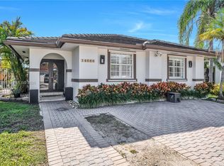 Natalie Homes, Miami, FL 33186