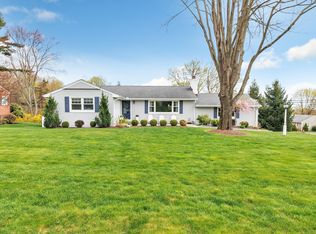 37 Hampton Rd, Trumbull, CT 06611