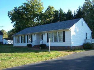 31 Venable Dr, Kilmarnock, VA 22482