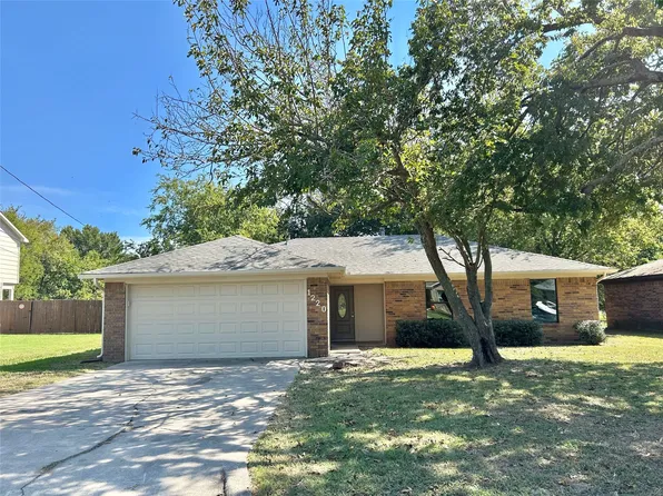 1220 S Clements St, Gainesville, TX 76240