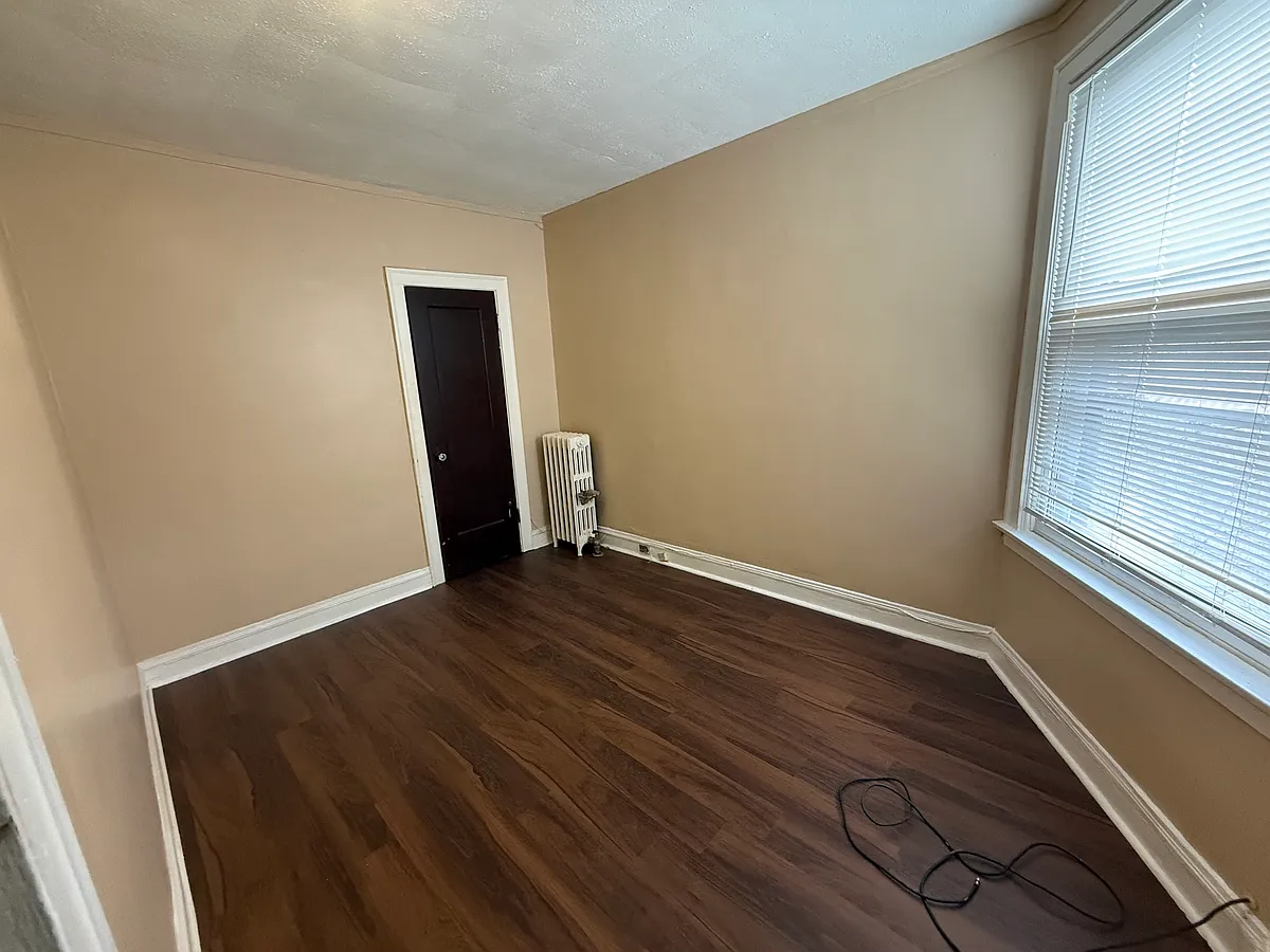 Building Photo - 8045 S Calumet Ave #2