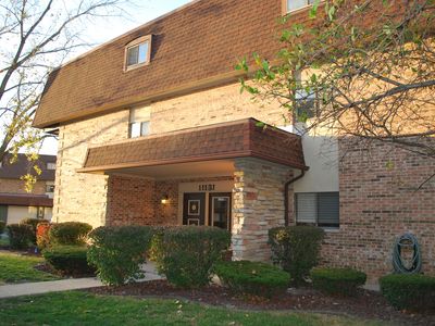 11131 East Rd APT F, Palos Hills, IL, 60465