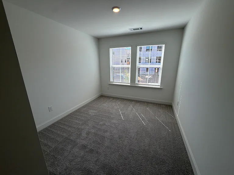 105 Prospect Ave — Photo 15
