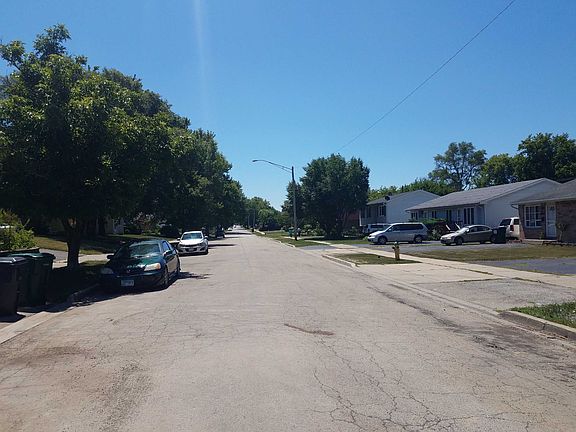 5th image of 2431 Western Ave