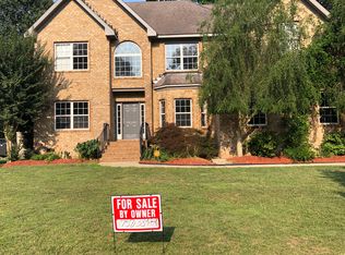 617 River Gate Rd, Chesapeake, VA 23322