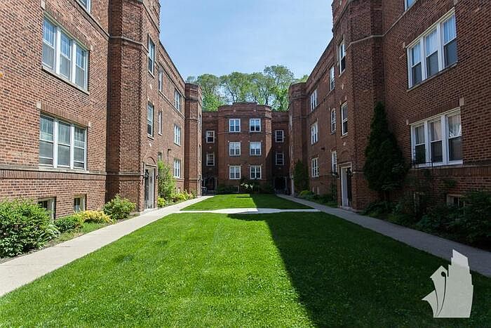 1st image of 3521 N Broadway #2E