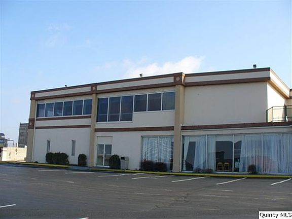 Home for Sale in Quincy, IL $1,600,000