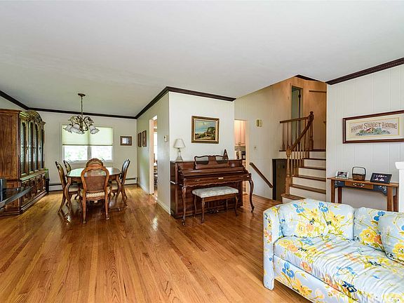 4th image of 2503 Florin Ct