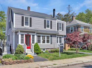 14 Lee St, Salem, MA 01970