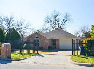 2719 NW 20th St, Fort Worth, TX 76106