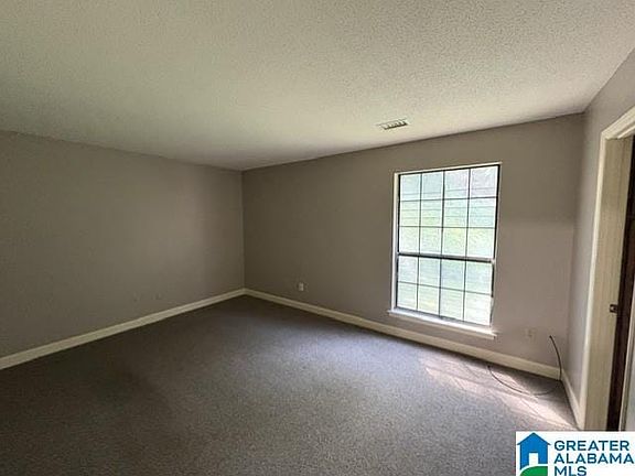 3rd image of 6215 Crest Green Rd