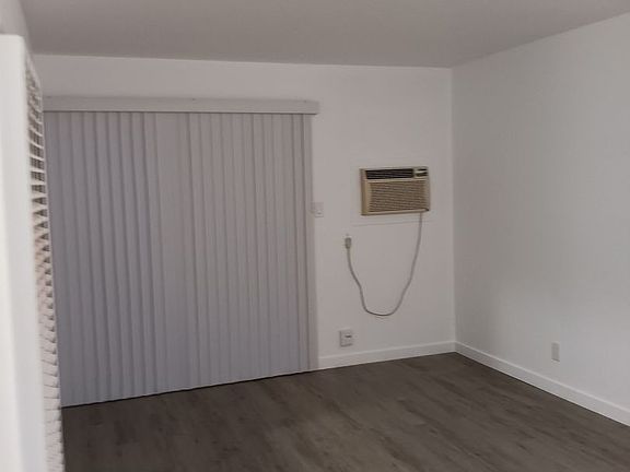 4th image of 209 Brown St APT 2