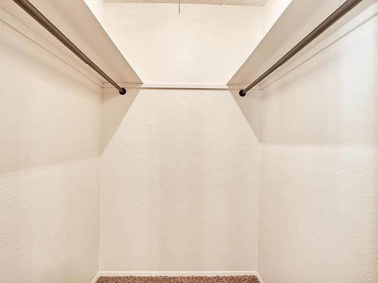 10720 McAllen Pl — Photo 8