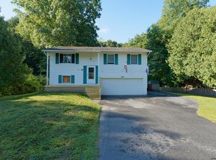 29 Whippletree Rd, Ballston Spa, NY 12020